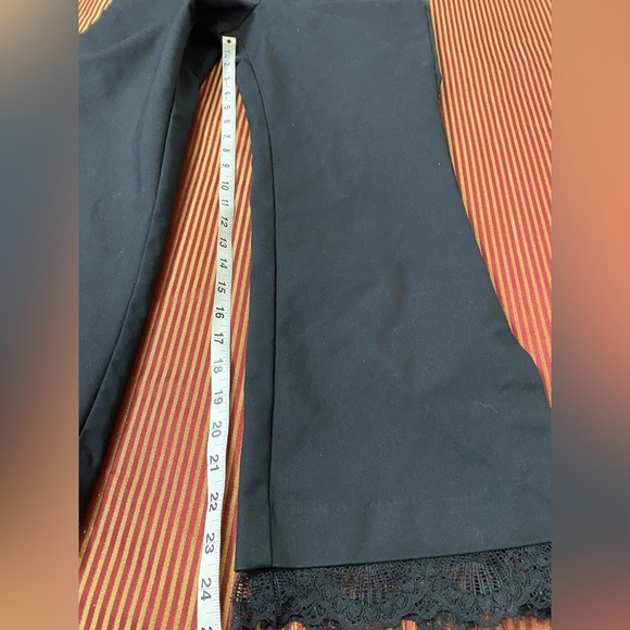 - Ecru Black Pants with Lace Hem size 6 - Picture 9 of 10